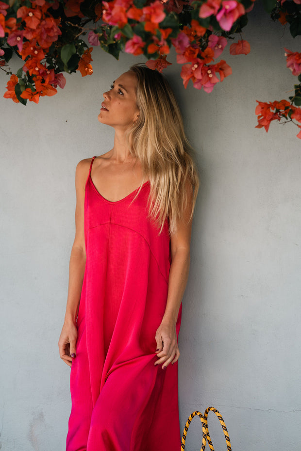 Arielle Maxi Dress in Vivid Pink