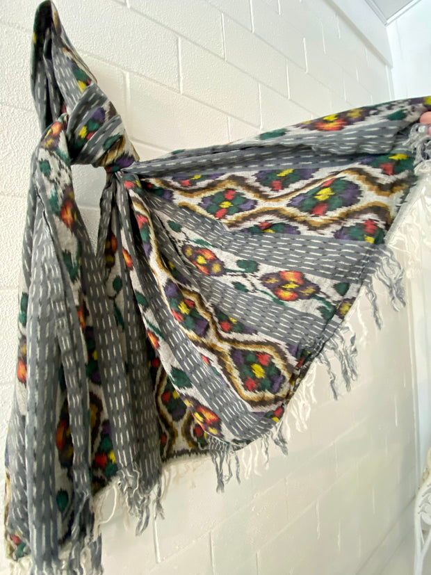 Ikat Beach Towel Sarong in Gray