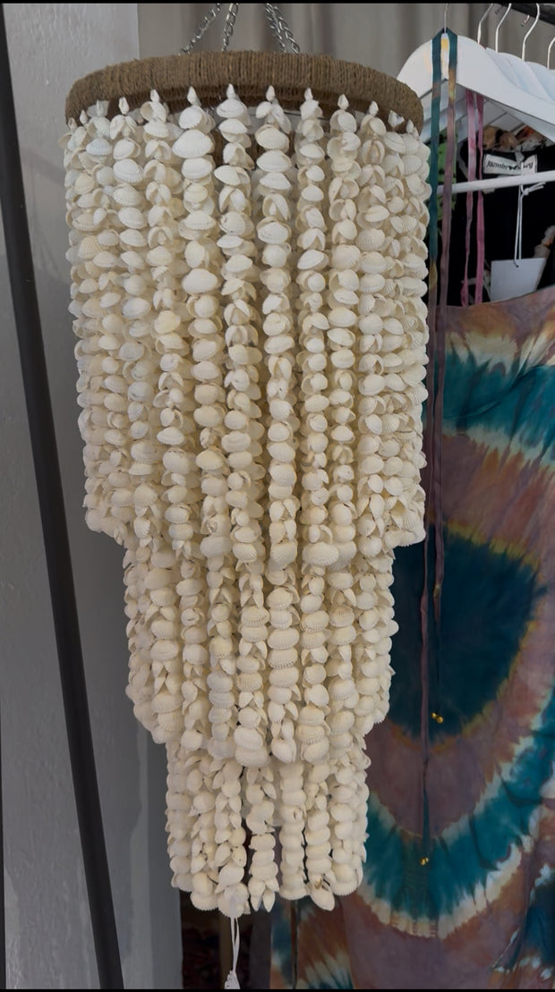 Shell Chandelier Small Deia