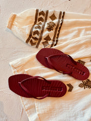 SLEEPERS Premium Grade Tapered Rubber Flip flops in Burgundy