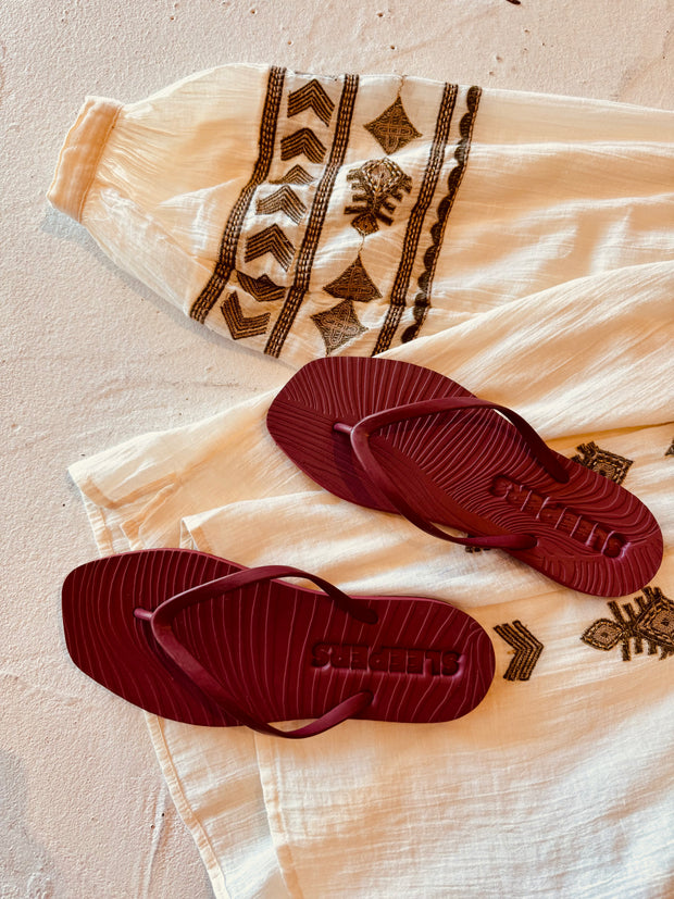 SLEEPERS Premium Grade Tapered Rubber Flip flops in Burgundy