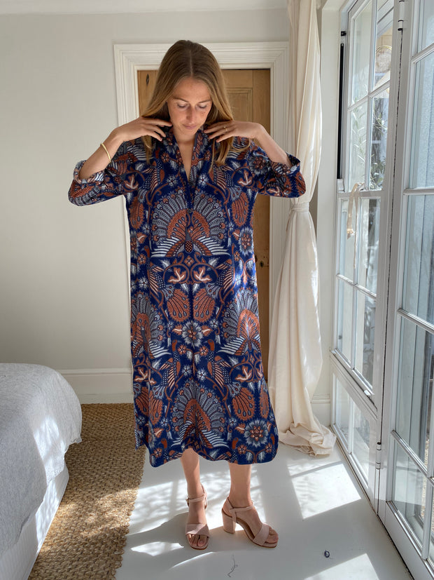 Amira Kaftan in the Bluebird Batik Print