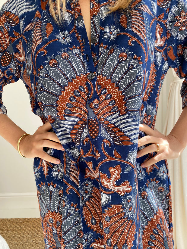 Amira Kaftan in the Bluebird Batik Print
