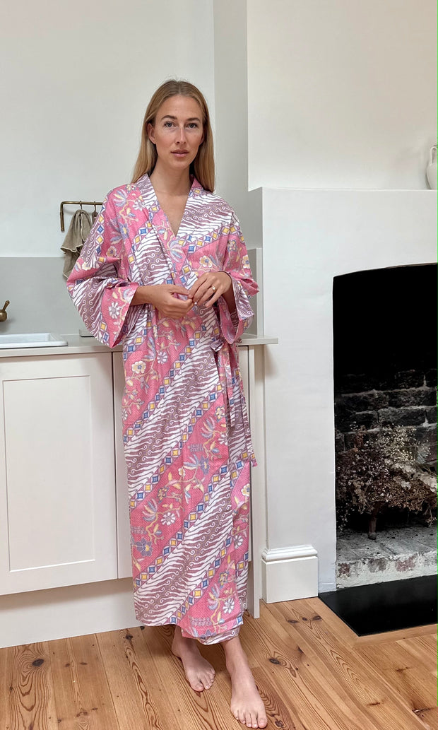 Iridescent Sea Batik Kimono in Pastel Pink