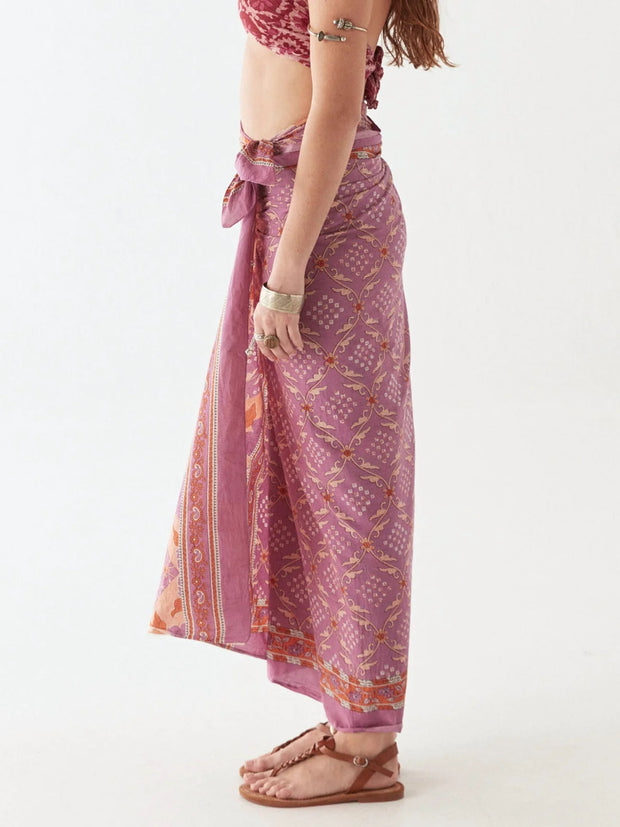 Maison Hotel  Byron Pareo in Purple Rain