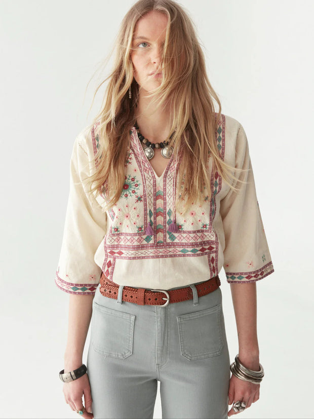 MAISON HOTEL The Nimirta Blouse in Choti Holi