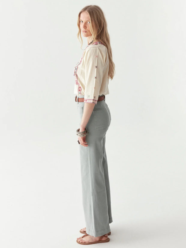 MAISON HOTEL The Nimirta Blouse in Choti Holi