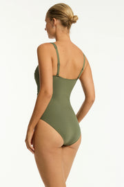 SEA LEVEL Essentials Edit Twist bandeau in Khaki