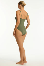 SEA LEVEL Essentials Edit Twist bandeau in Khaki