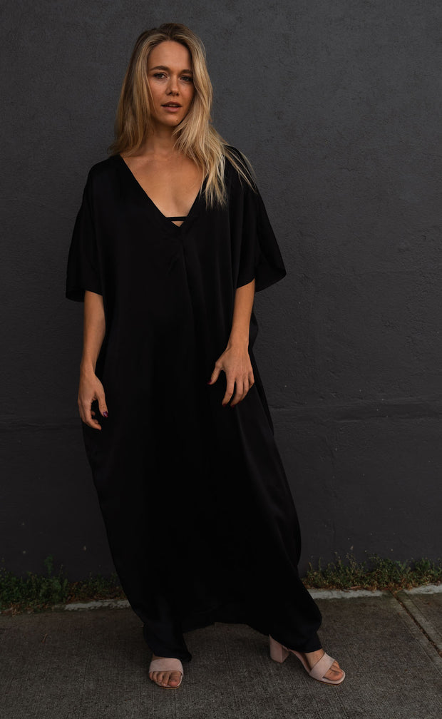 Classic Silk Kaftan in Black