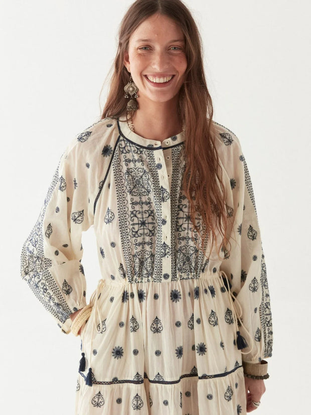 MAISON HOTEL Sole Mio Caroline Dress in Off White