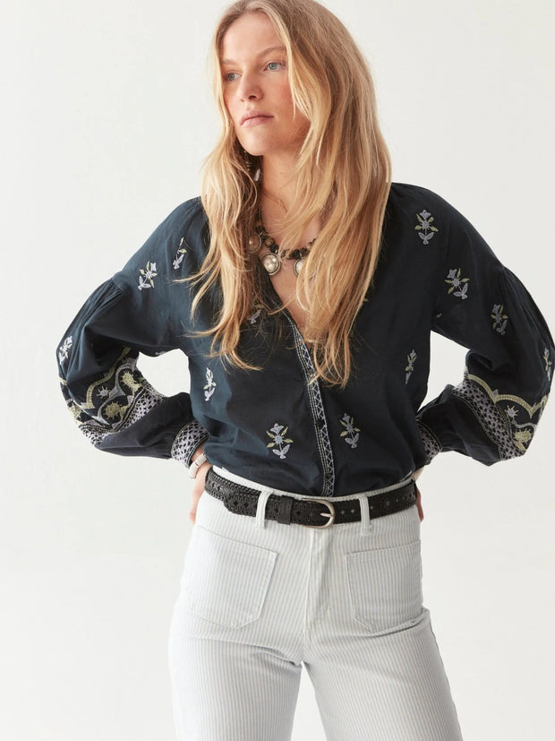 MAISON HOTEL Devendra Belt - Black is Back