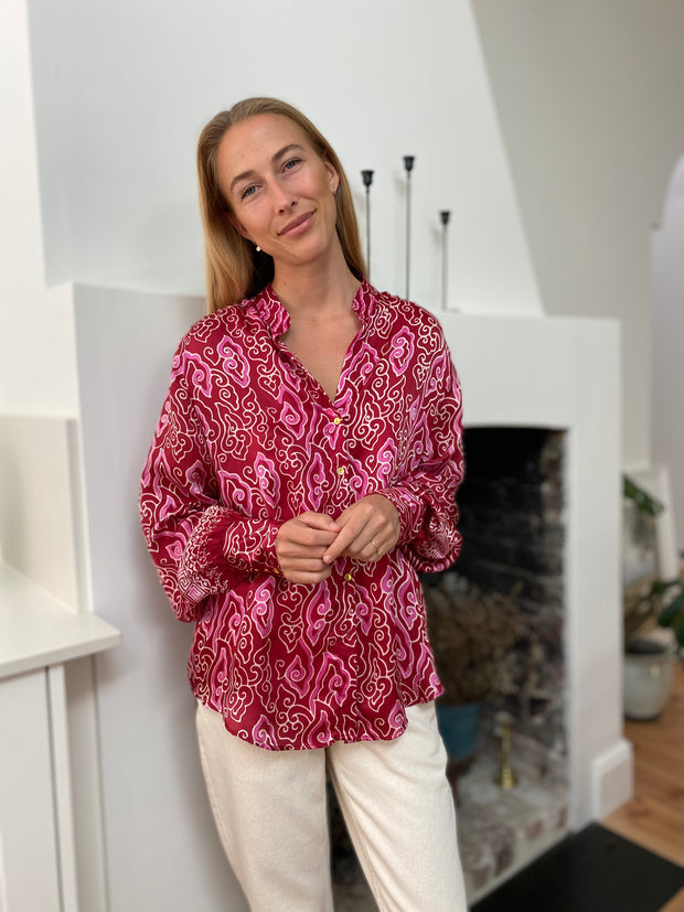 HOTEL The Fleurs Silk Blouse in Rich Red Cloud